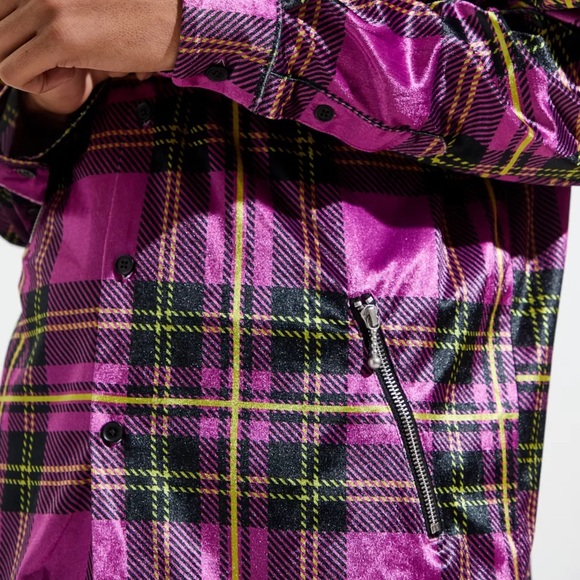 URBAN OUTFITTERS | NWOT | Plaid Zipper Long Sleeve Velour Button-Down Shirt - Picture 4 of 10